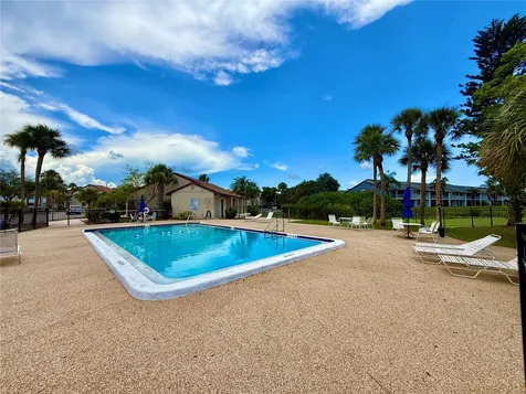 2612 Hidden Lake Drive N Sarasota FL 34237