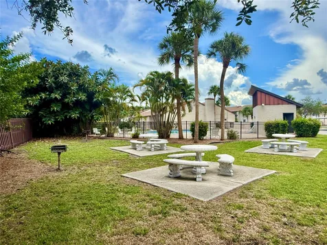 2612 Hidden Lake Drive N Sarasota FL 34237