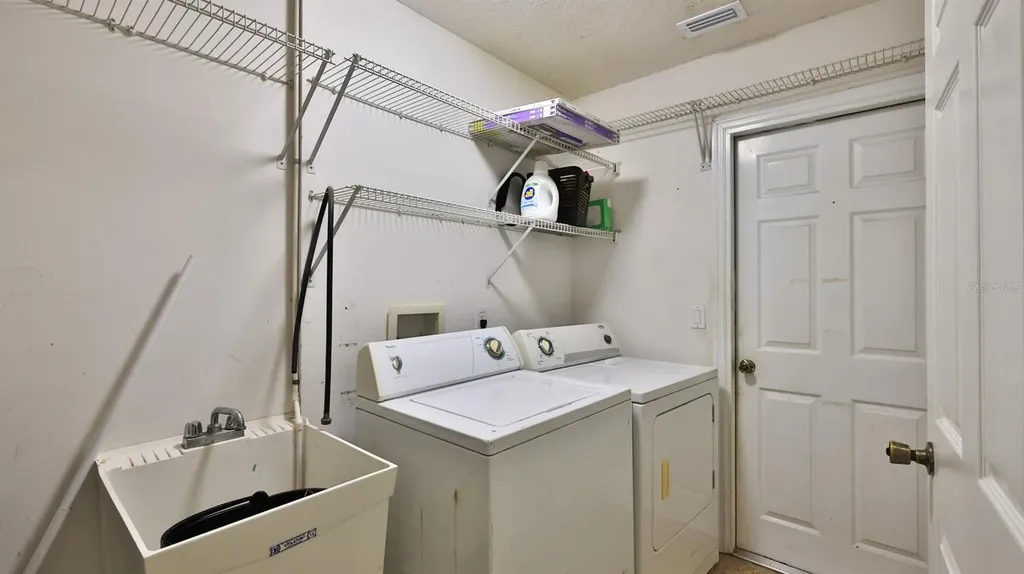 2773 Date Palm Drive Edgewater FL 32141