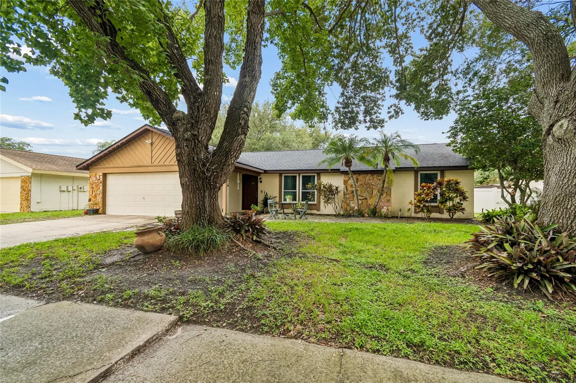 15116 Trail Creek Place Tampa FL 33625