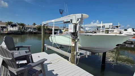 338 Boca Ciega Point Boulevard N St Petersburg FL 33708