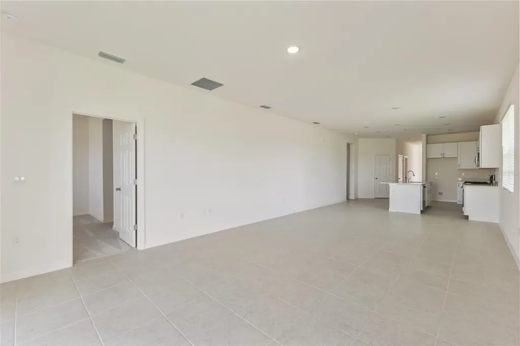 9128 Wildlight Trail Wildwood FL 34785