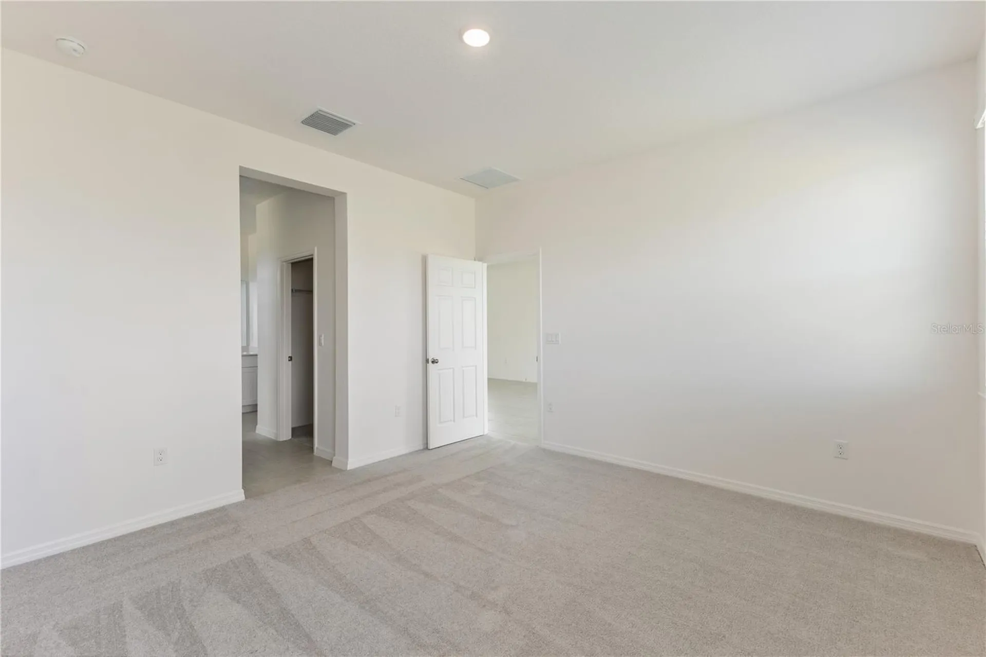 9128 Wildlight Trail Wildwood FL 34785