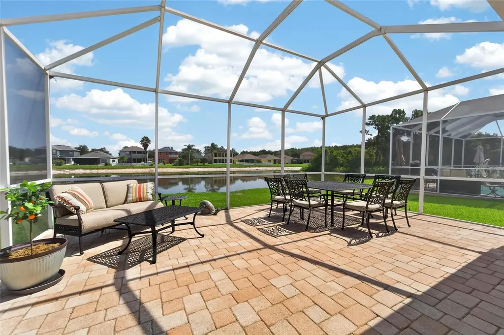 9473 Leatherwood Avenue Tampa FL 33647