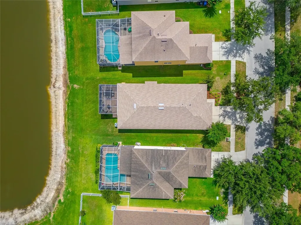 9473 Leatherwood Avenue Tampa FL 33647