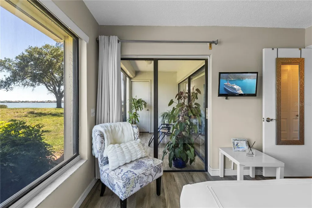 6104 Palma Del Mar Boulevard S St Petersburg FL 33715