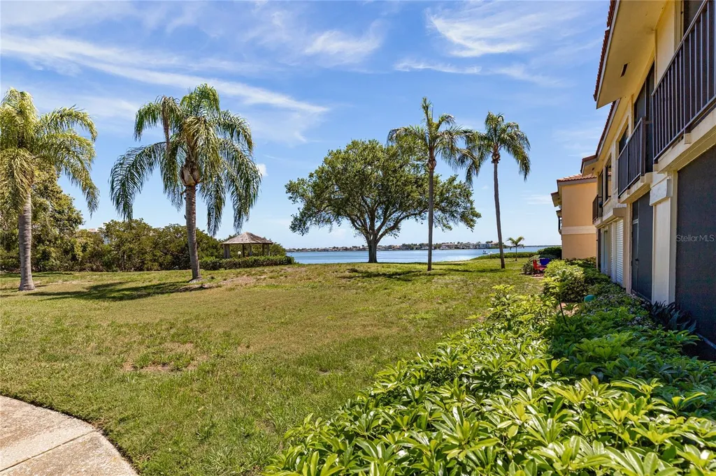 6104 Palma Del Mar Boulevard S St Petersburg FL 33715