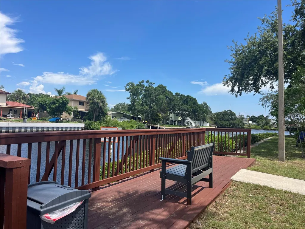 9105 Tudor Drive Tampa FL 33615