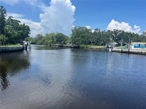 9105 Tudor Drive Tampa FL 33615