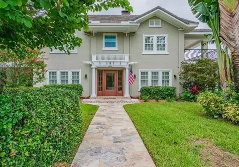 209 13th Avenue N St Petersburg FL 33701