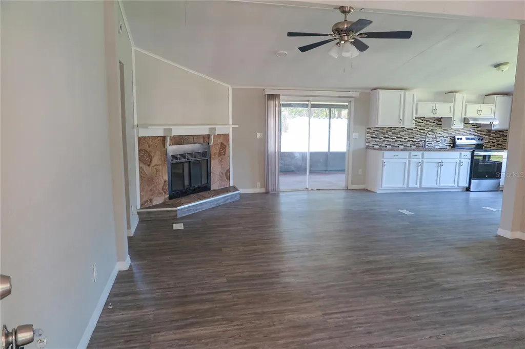 108 Pineshore Drive Satsuma FL 32189