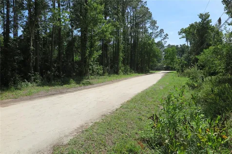 108 Pineshore Drive Satsuma FL 32189