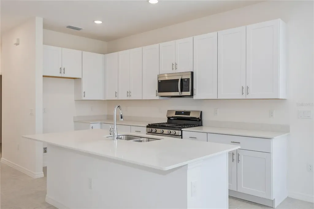 9120 Wildlight Trail Wildwood FL 34785
