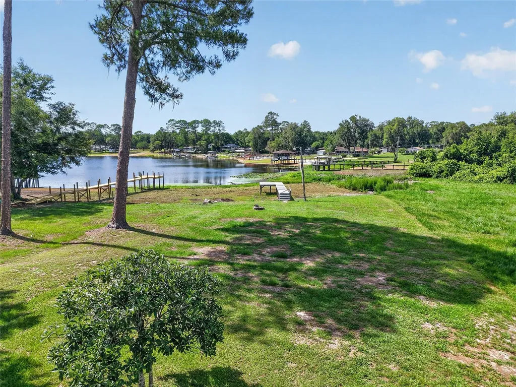 148 Lake Shore Terrace Interlachen FL 32148