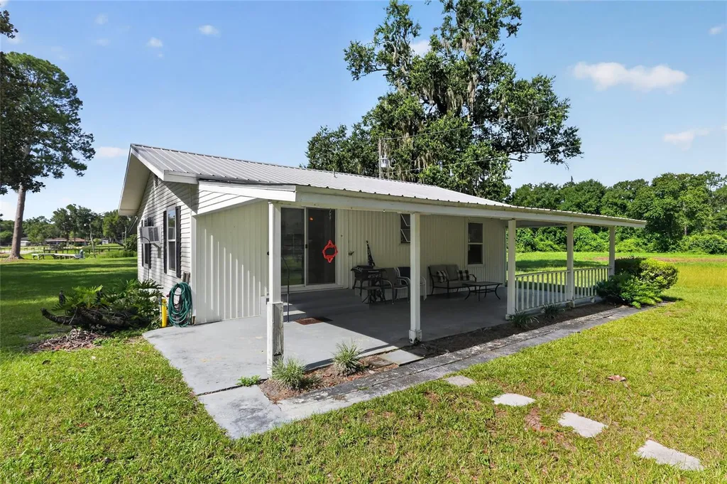 148 Lake Shore Terrace Interlachen FL 32148