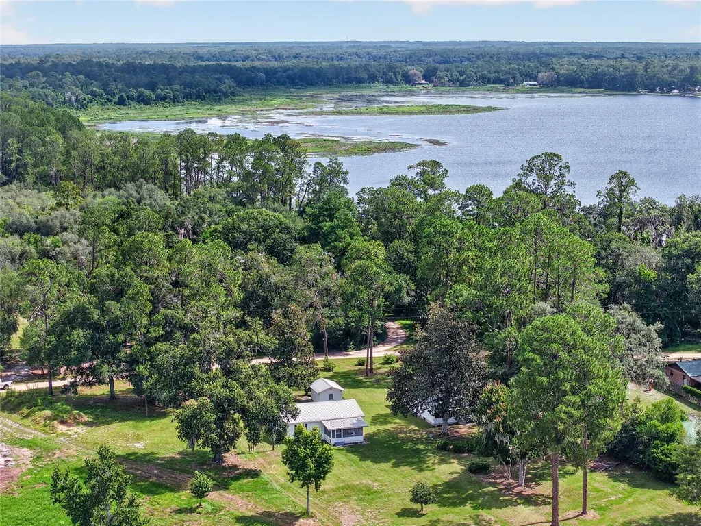 148 Lake Shore Terrace Interlachen FL 32148