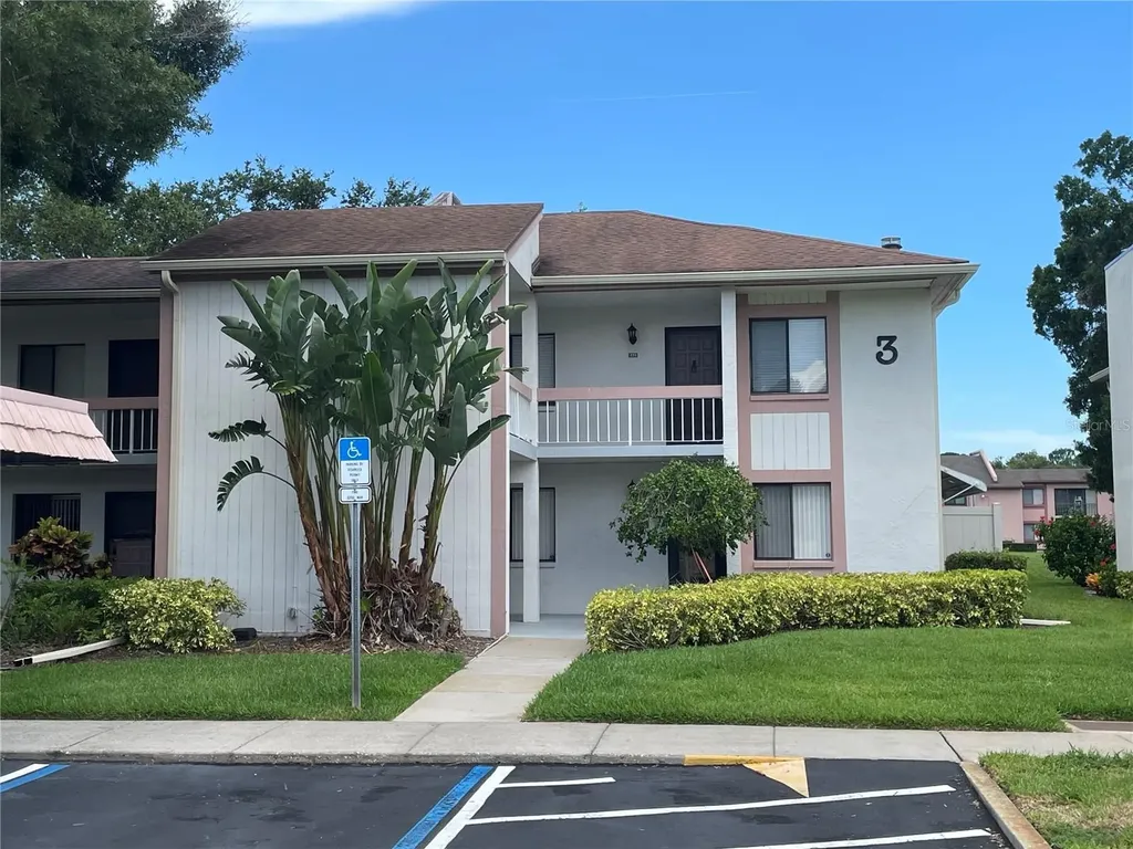 118 Lakeview Way Oldsmar FL 34677