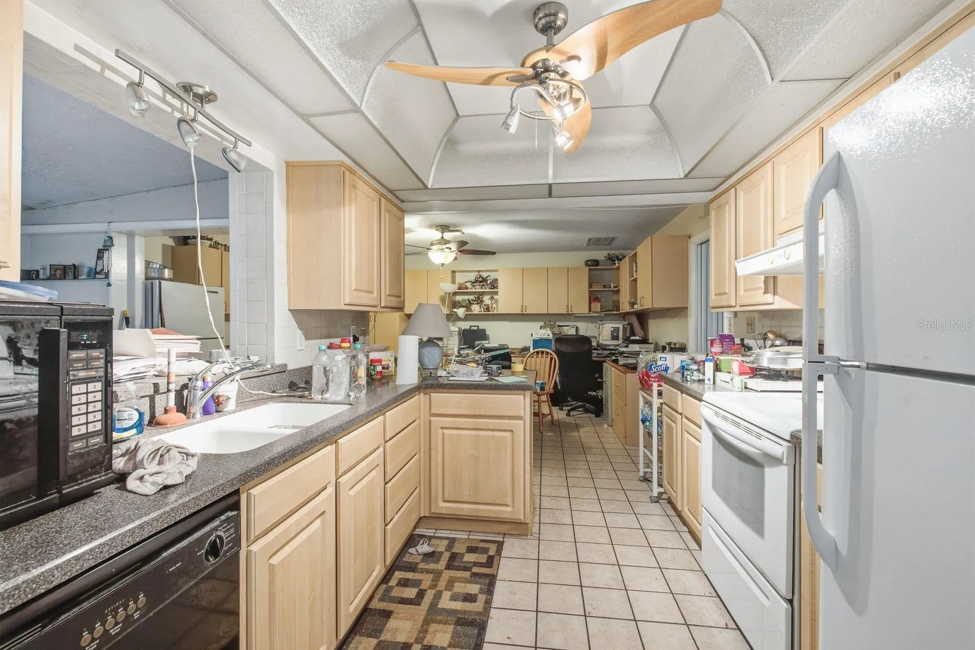 6448 30th Avenue N St Petersburg FL 33710