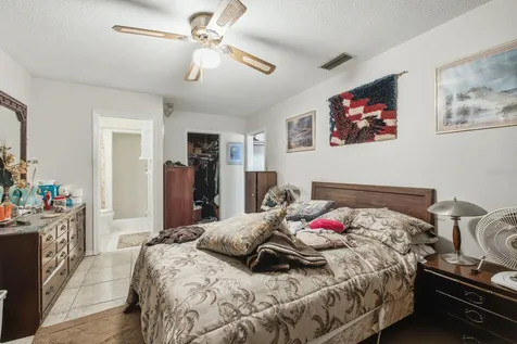 6448 30th Avenue N St Petersburg FL 33710