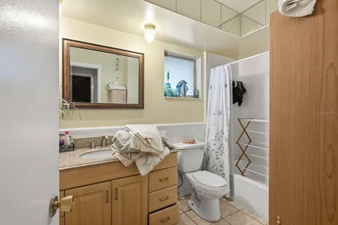 6448 30th Avenue N St Petersburg FL 33710