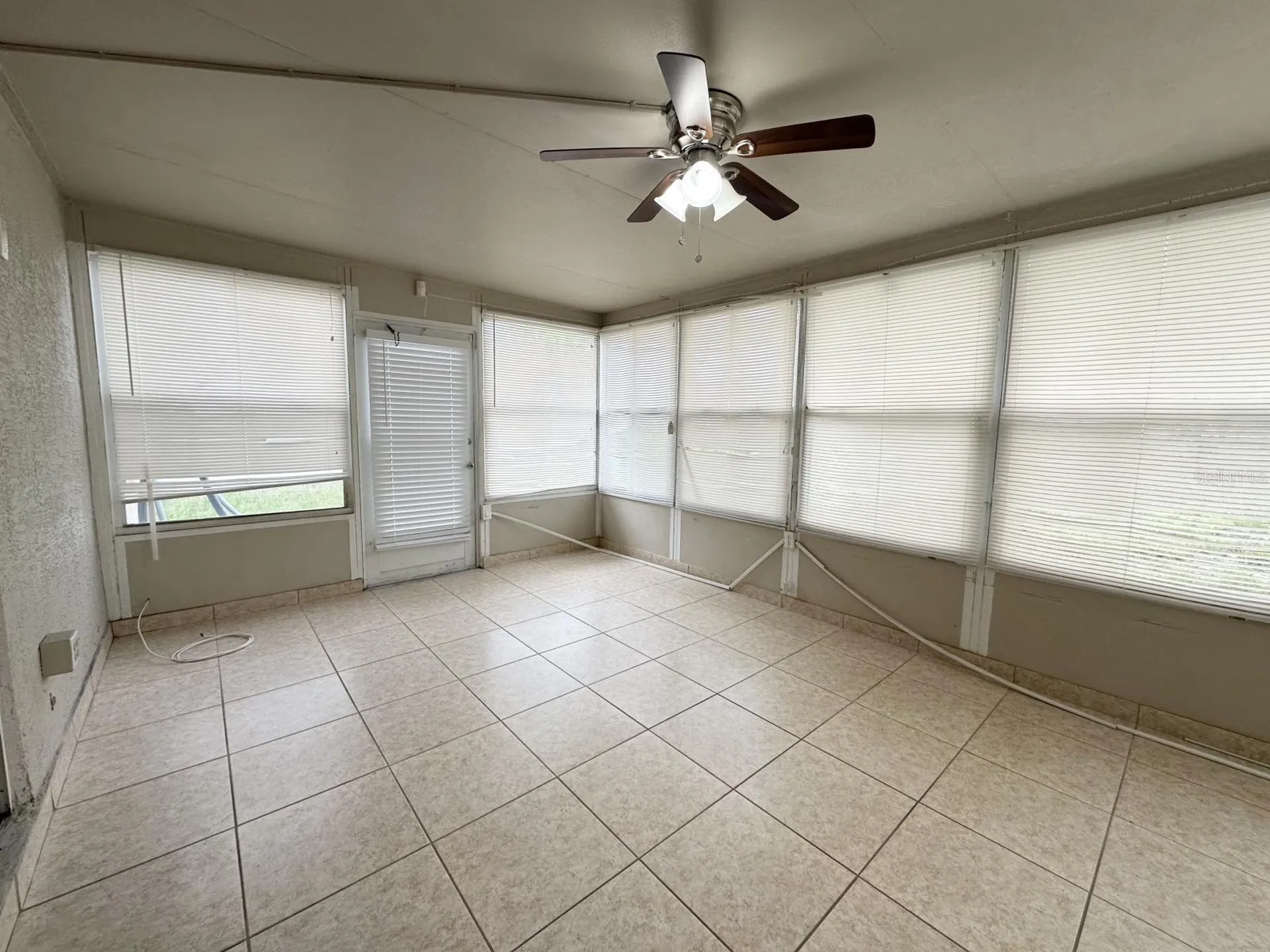 931 Hunter Lane Tarpon Springs FL 34689