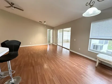 931 Hunter Lane Tarpon Springs FL 34689
