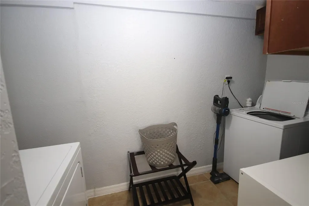 1918 W Walnut Street Tampa FL 33607