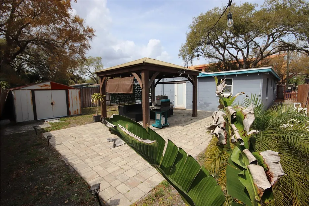 1918 W Walnut Street Tampa FL 33607