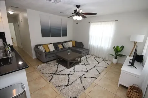 1918 W Walnut Street Tampa FL 33607
