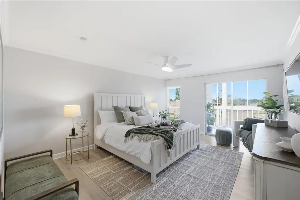 4908 38th Way S St Petersburg FL 33711