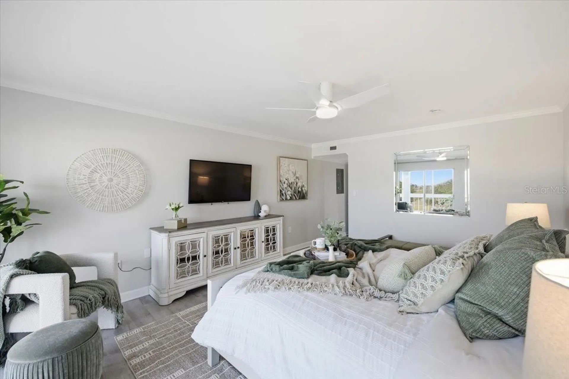 4908 38th Way S St Petersburg FL 33711