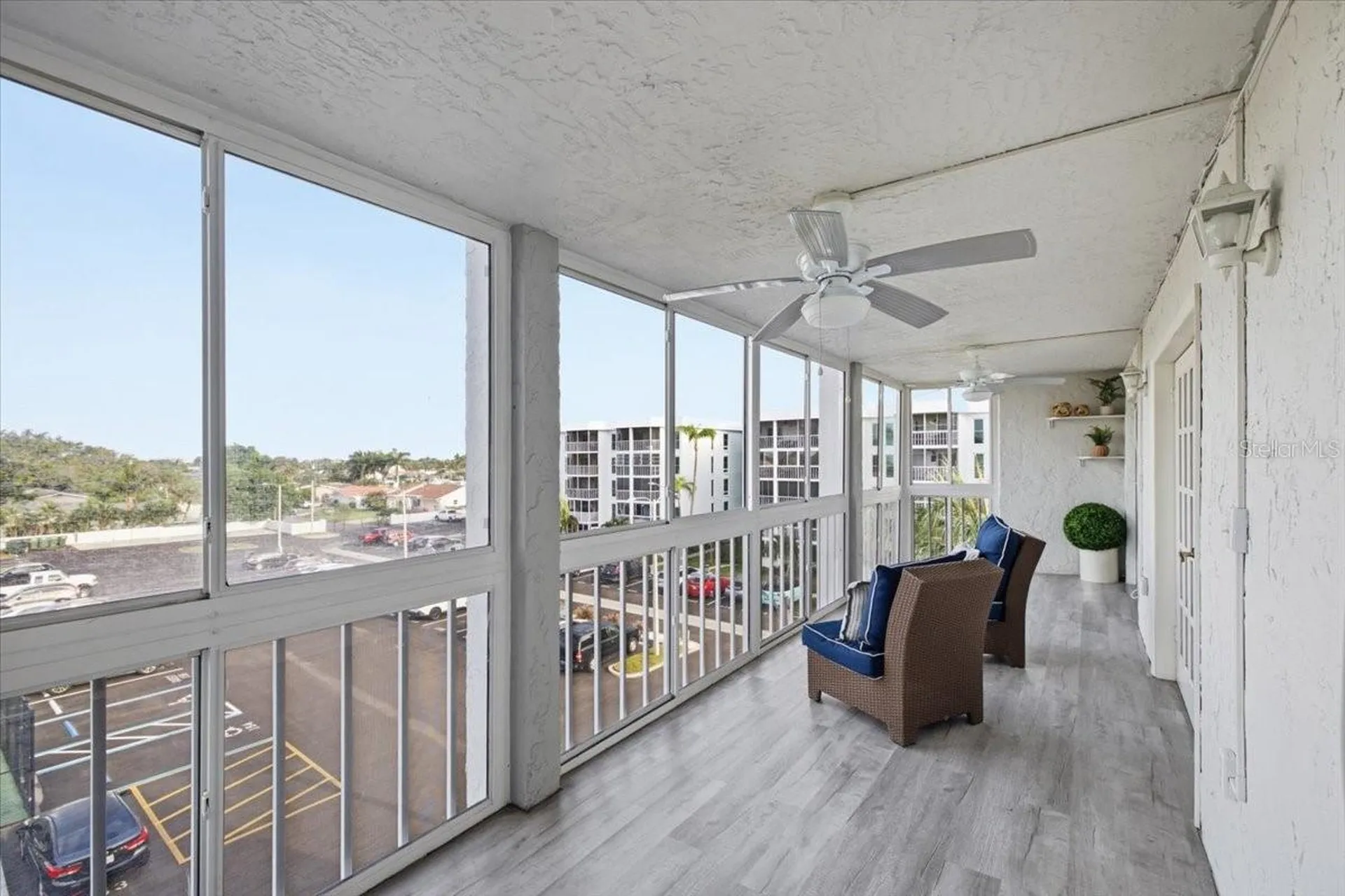 4908 38th Way S St Petersburg FL 33711