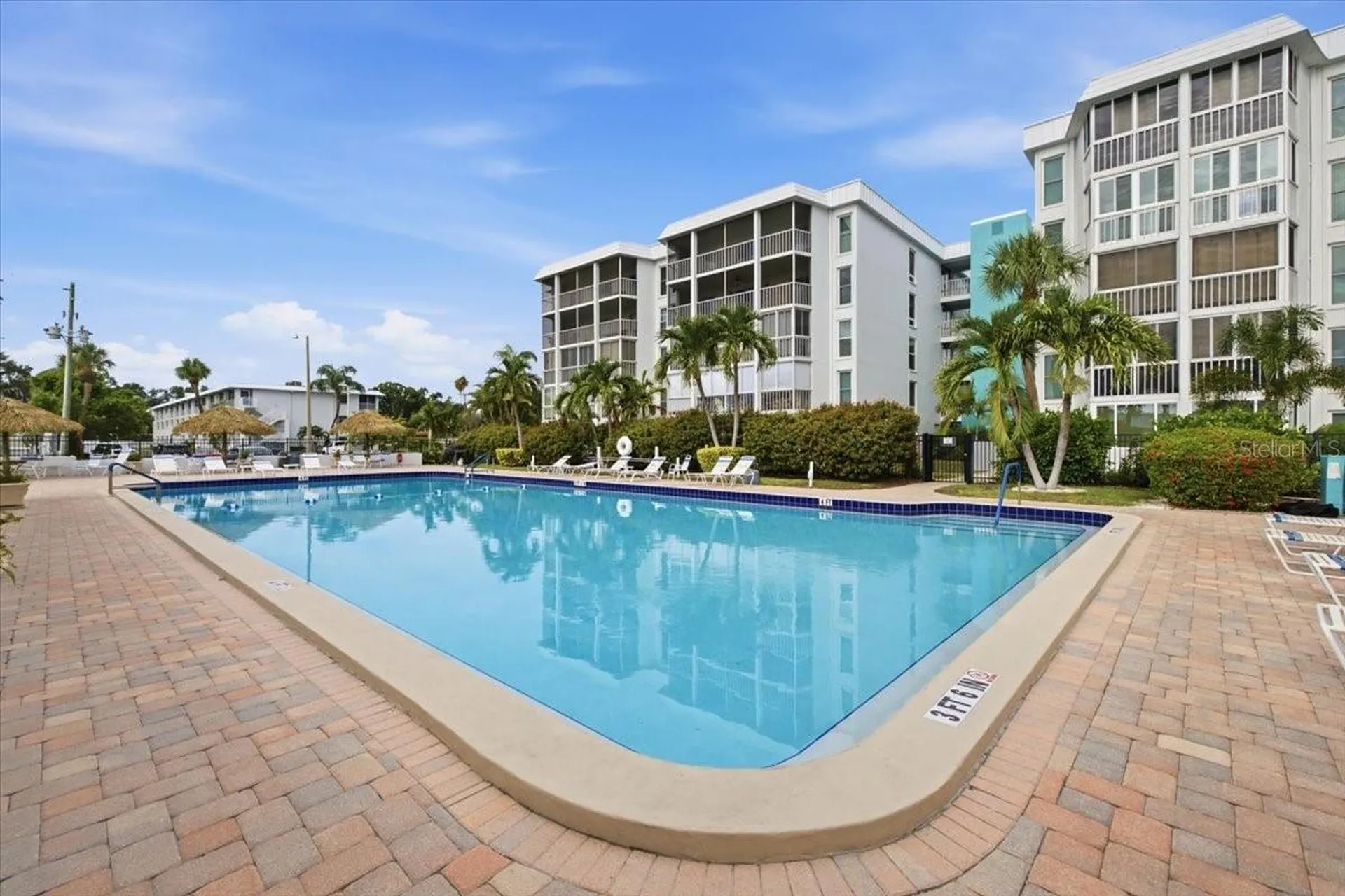 4908 38th Way S St Petersburg FL 33711