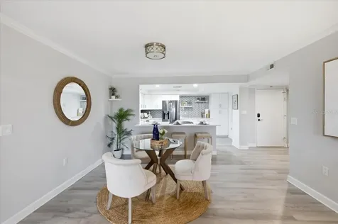 4908 38th Way S St Petersburg FL 33711