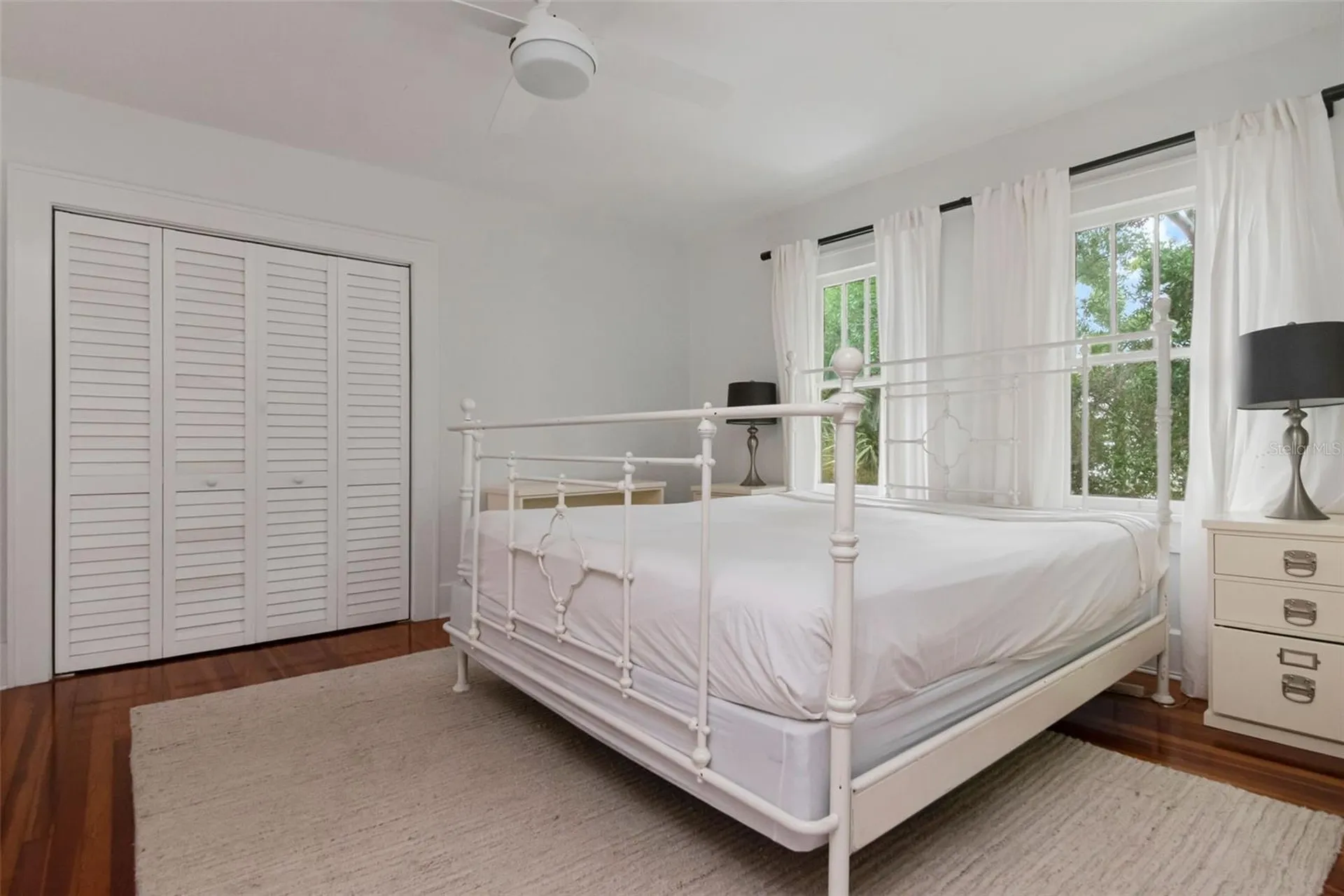126 8th Avenue NE St Petersburg FL 33701