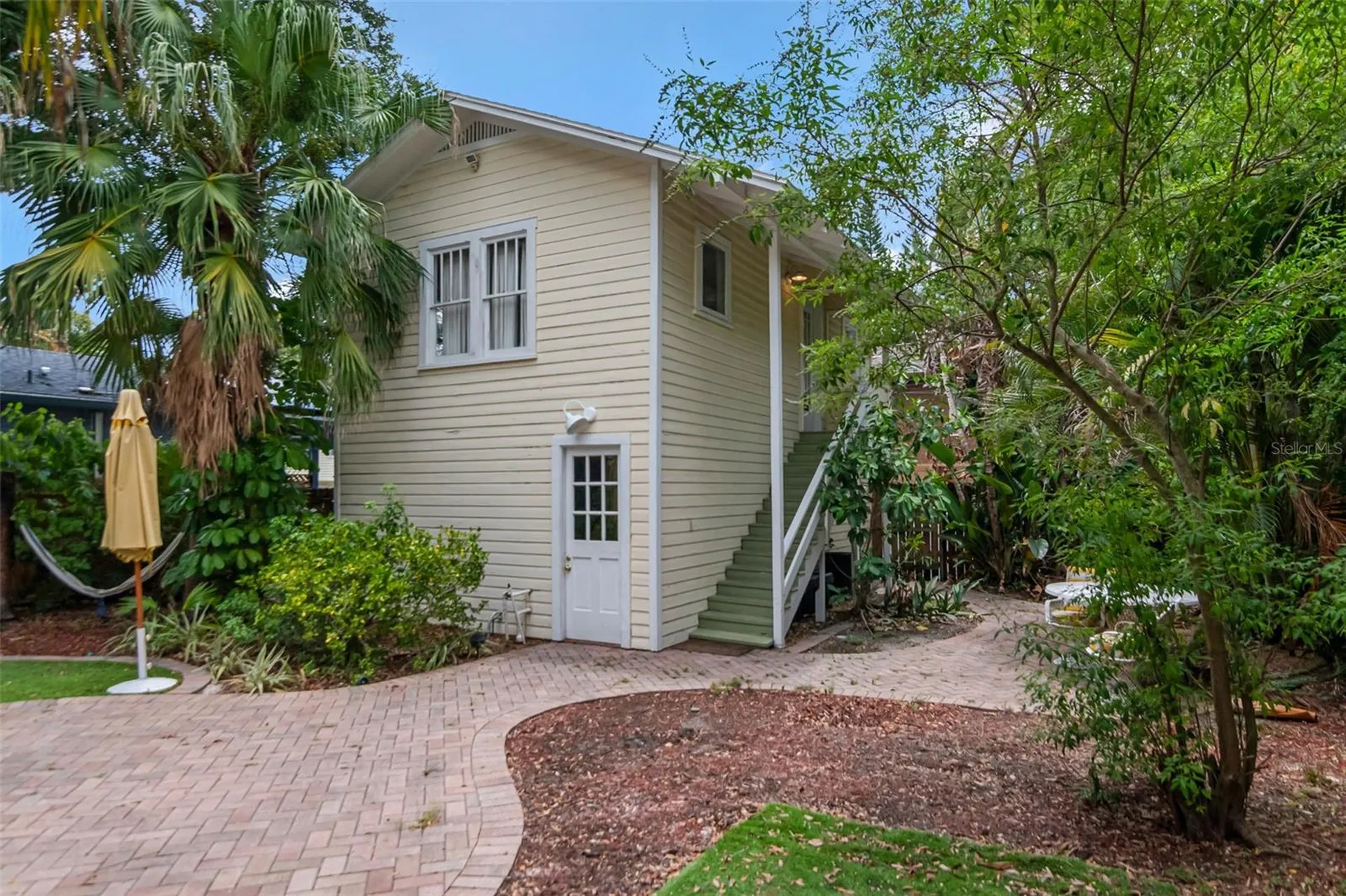 126 8th Avenue NE St Petersburg FL 33701