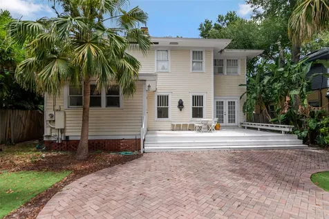 126 8th Avenue NE St Petersburg FL 33701