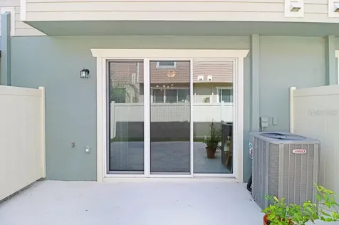 5036 Blue Latan Lane Tampa FL 33610