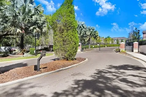 5036 Blue Latan Lane Tampa FL 33610