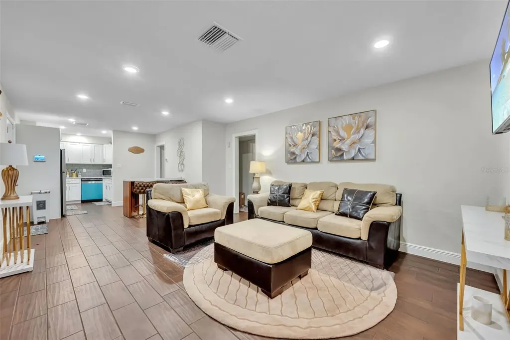 1221 Elinore Drive Orlando FL 32808