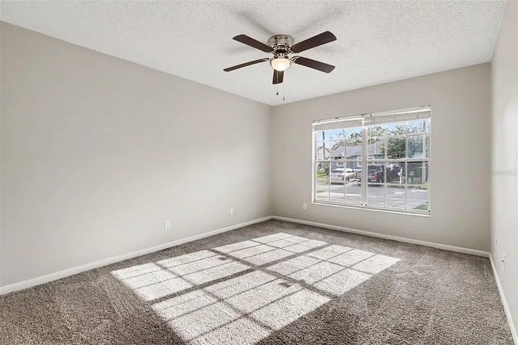 301 Regal Park Drive Valrico FL 33594