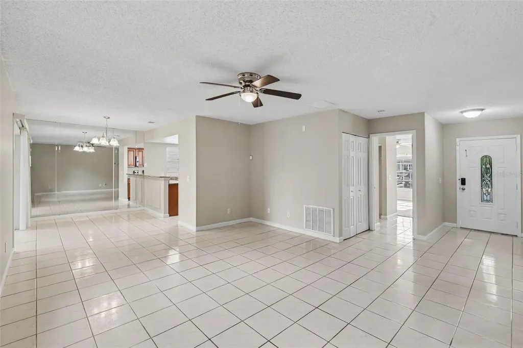 301 Regal Park Drive Valrico FL 33594