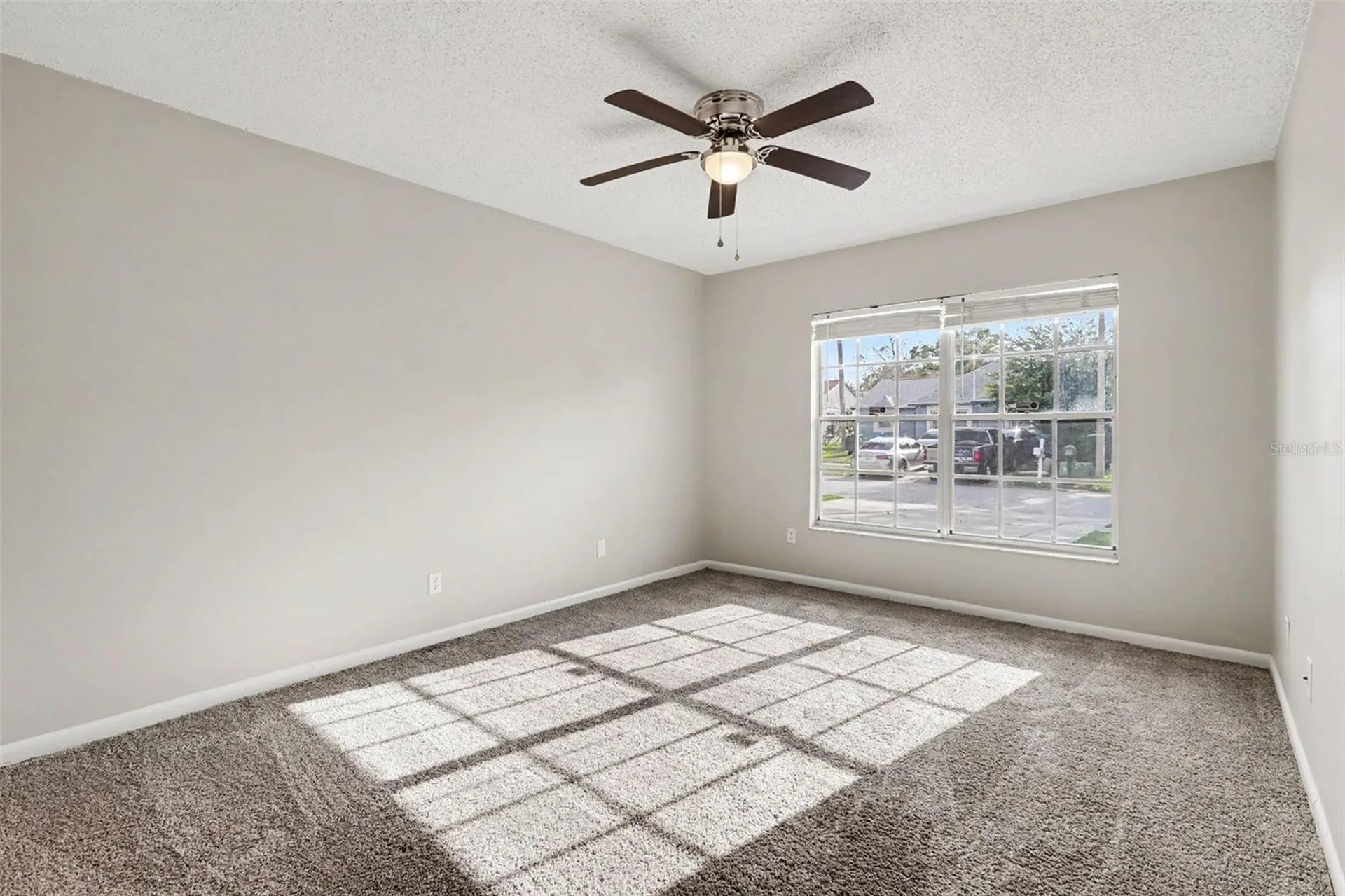301 Regal Park Drive Valrico FL 33594