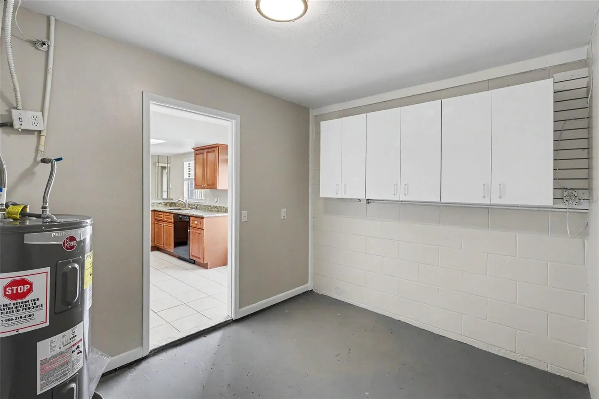 301 Regal Park Drive Valrico FL 33594