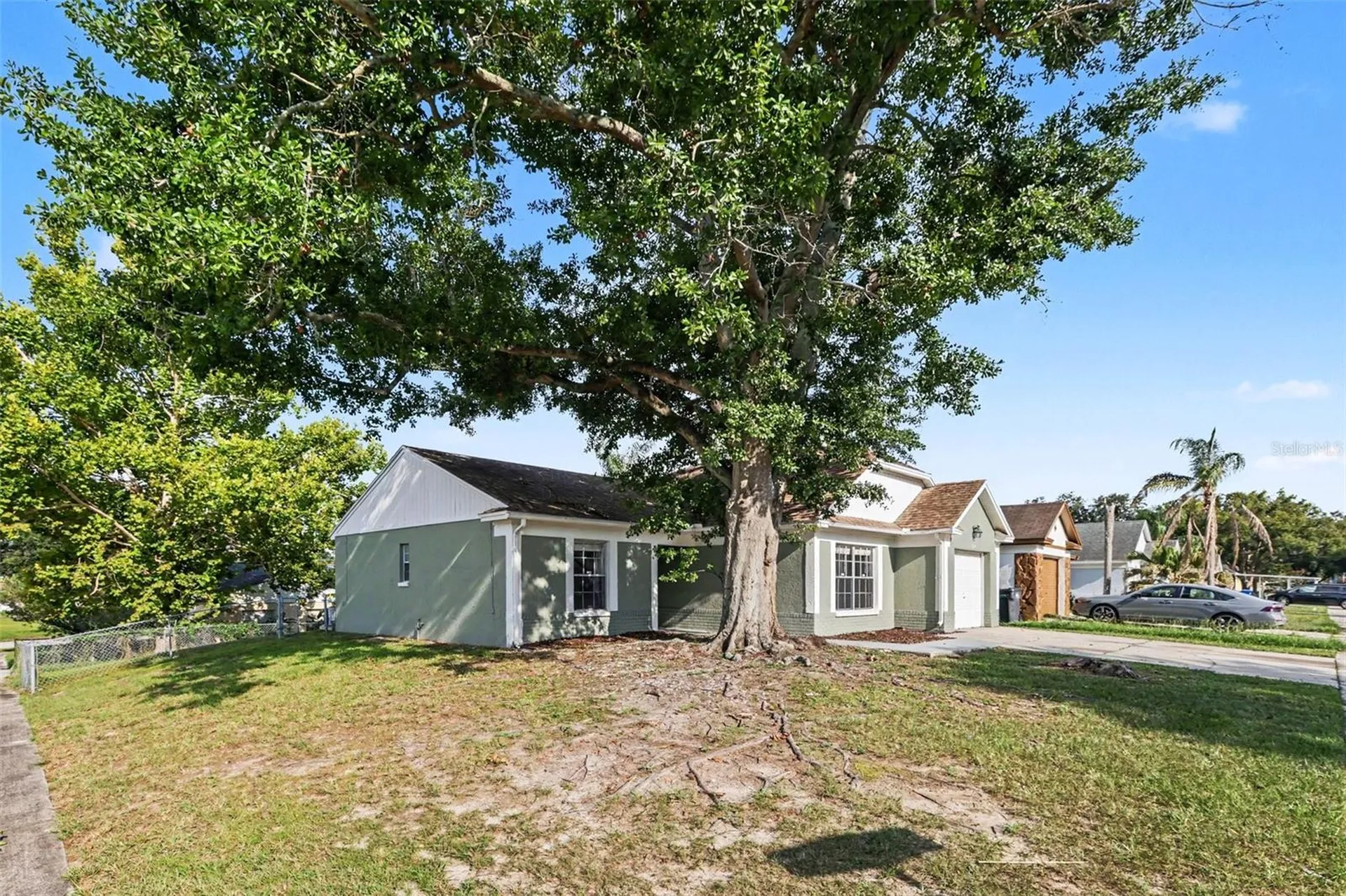 301 Regal Park Drive Valrico FL 33594