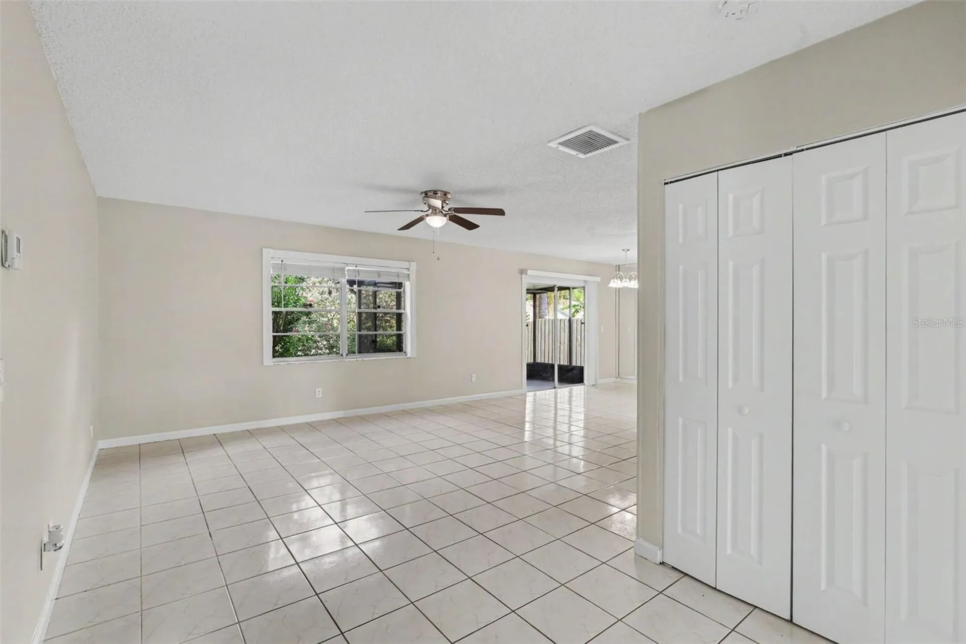 301 Regal Park Drive Valrico FL 33594