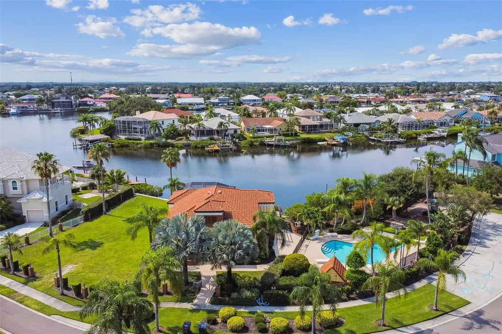 820 Symphony Isles Boulevard Apollo Beach FL 33572