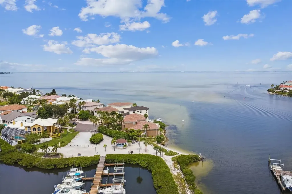 820 Symphony Isles Boulevard Apollo Beach FL 33572