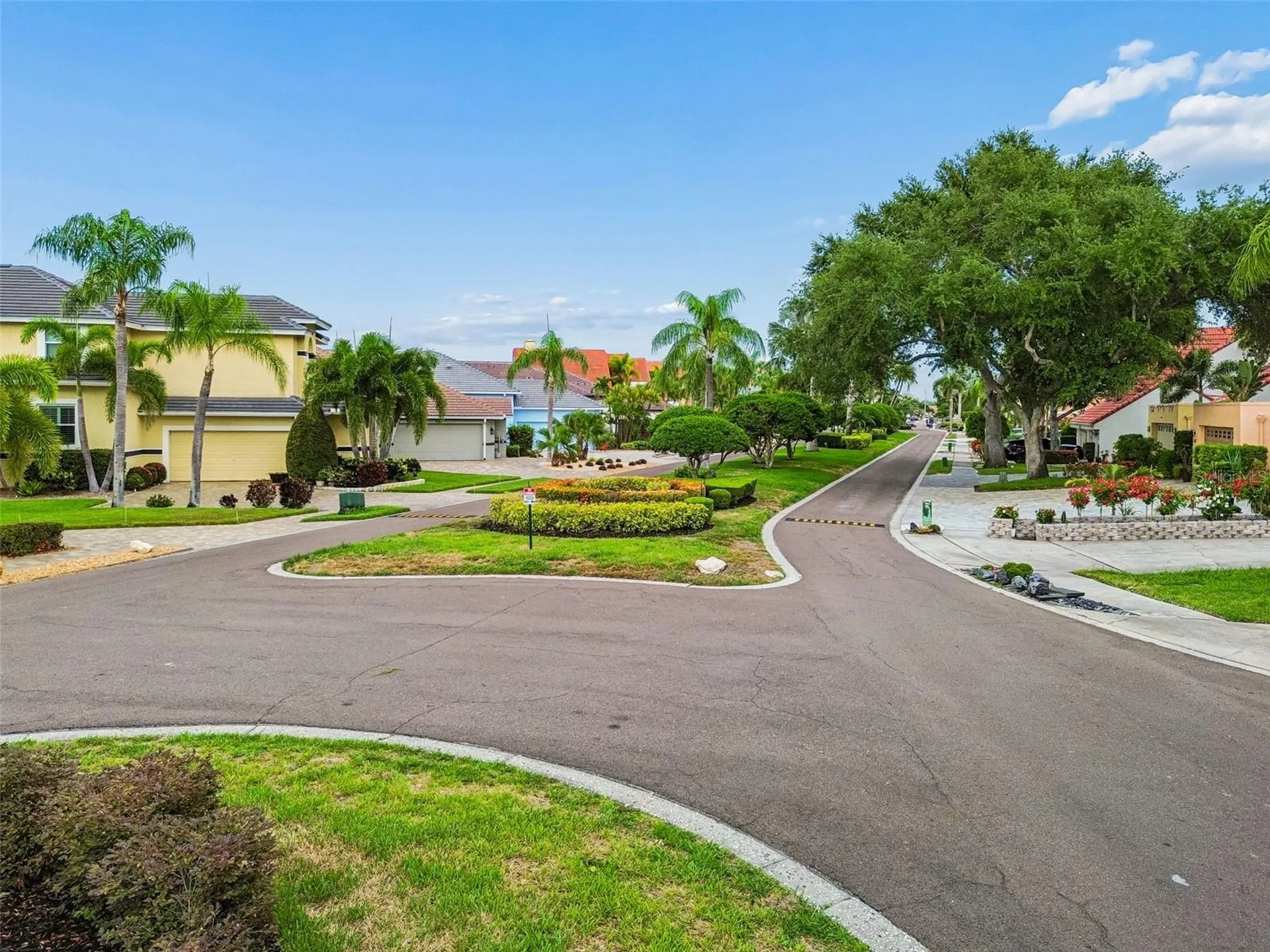 820 Symphony Isles Boulevard Apollo Beach FL 33572