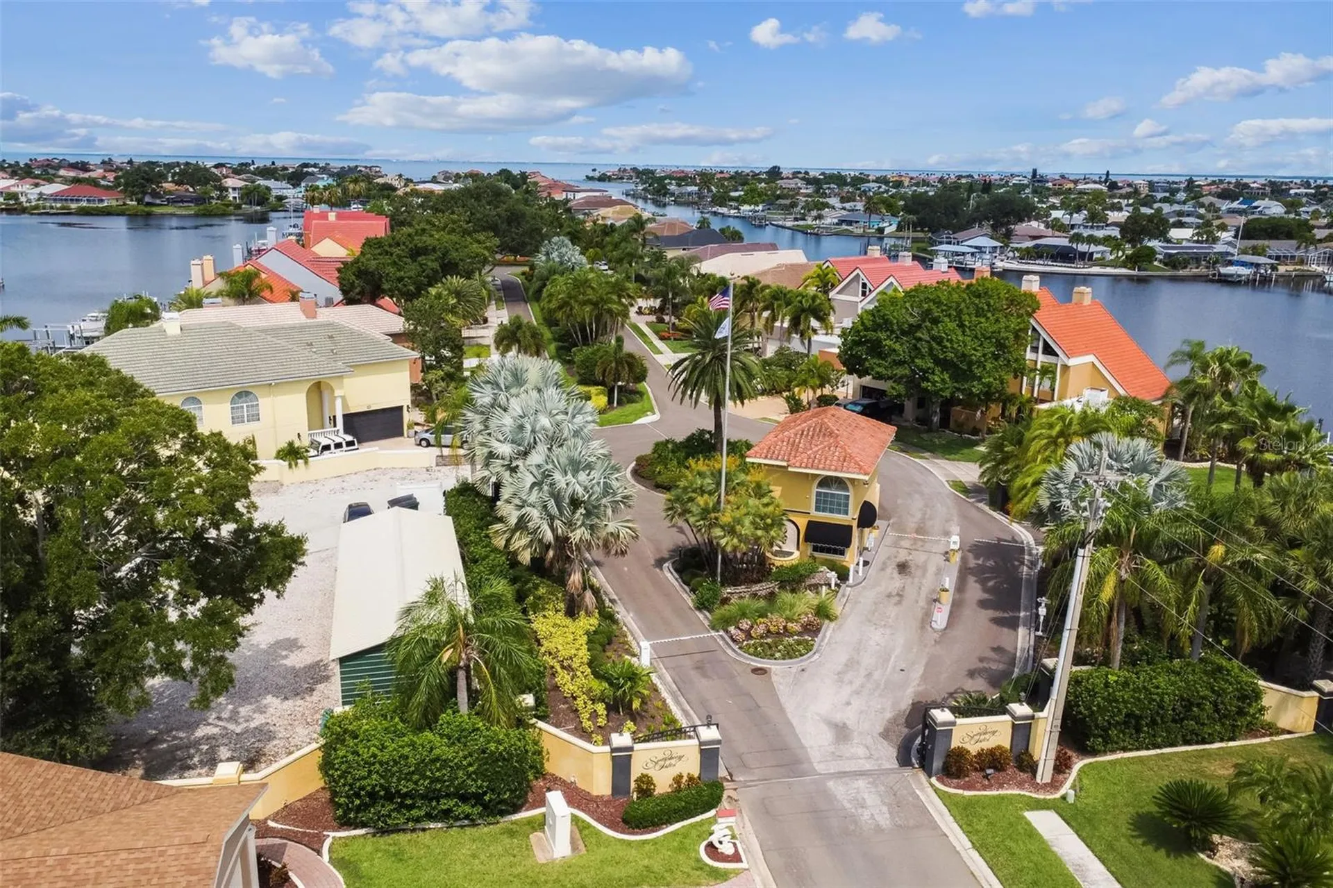 820 Symphony Isles Boulevard Apollo Beach FL 33572